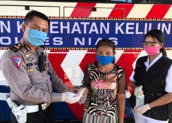 Cegah Covid -19, Polres Nias Adakan Pelayanan Kesehatan Keliling Gratis