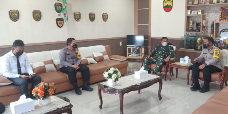 Resmi Menjabat, Kapolres Sibolga AKBP Taryono Raharja Kunjungi Makorem 023/KS