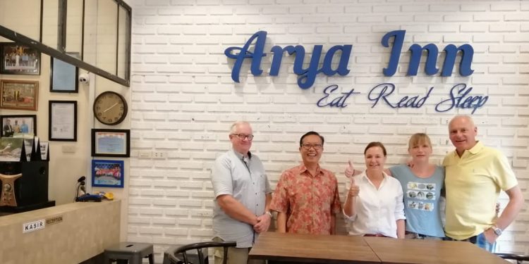 Arya Inn "Smart Family Hotel & Library Cafe" Arya Inn "Smart Family Hotel & Library Cafe"