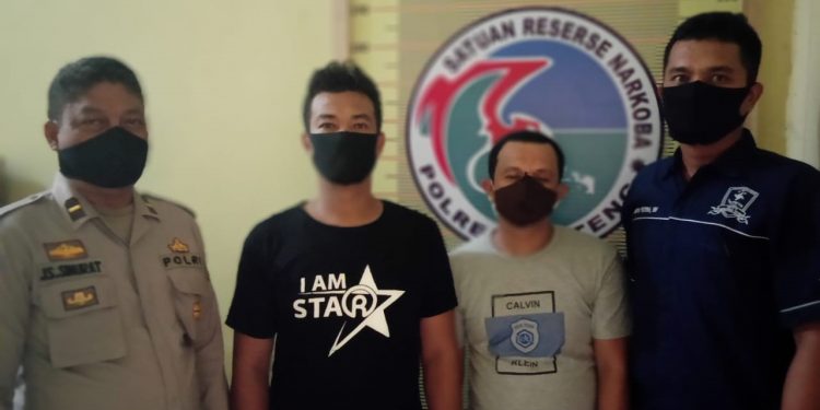 Oknum ASN Ditangkap dari Kamar Penginapan di Sibolga Oknum ASN Ditangkap dari Kamar Penginapan di Sibolga