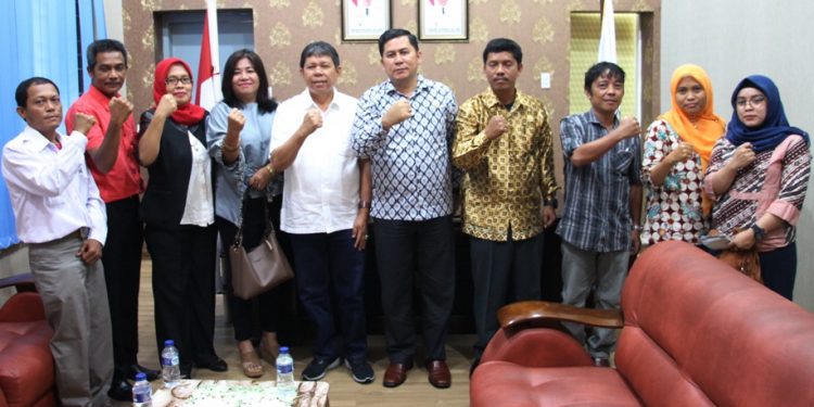 Ketua Bawaslu Pematangsiantar Bawa Komisioner Temui Wakil Walikota Ketua Bawaslu Pematangsiantar Bawa Komisioner Temui Wakil Walikota