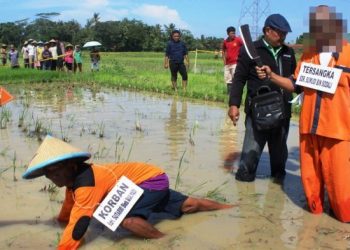 Sadis, Perkara Tak Diberi Uang Untuk Pasang Gigi Palsu, Anak Penggal Leher Ibunya Hingga Tewas