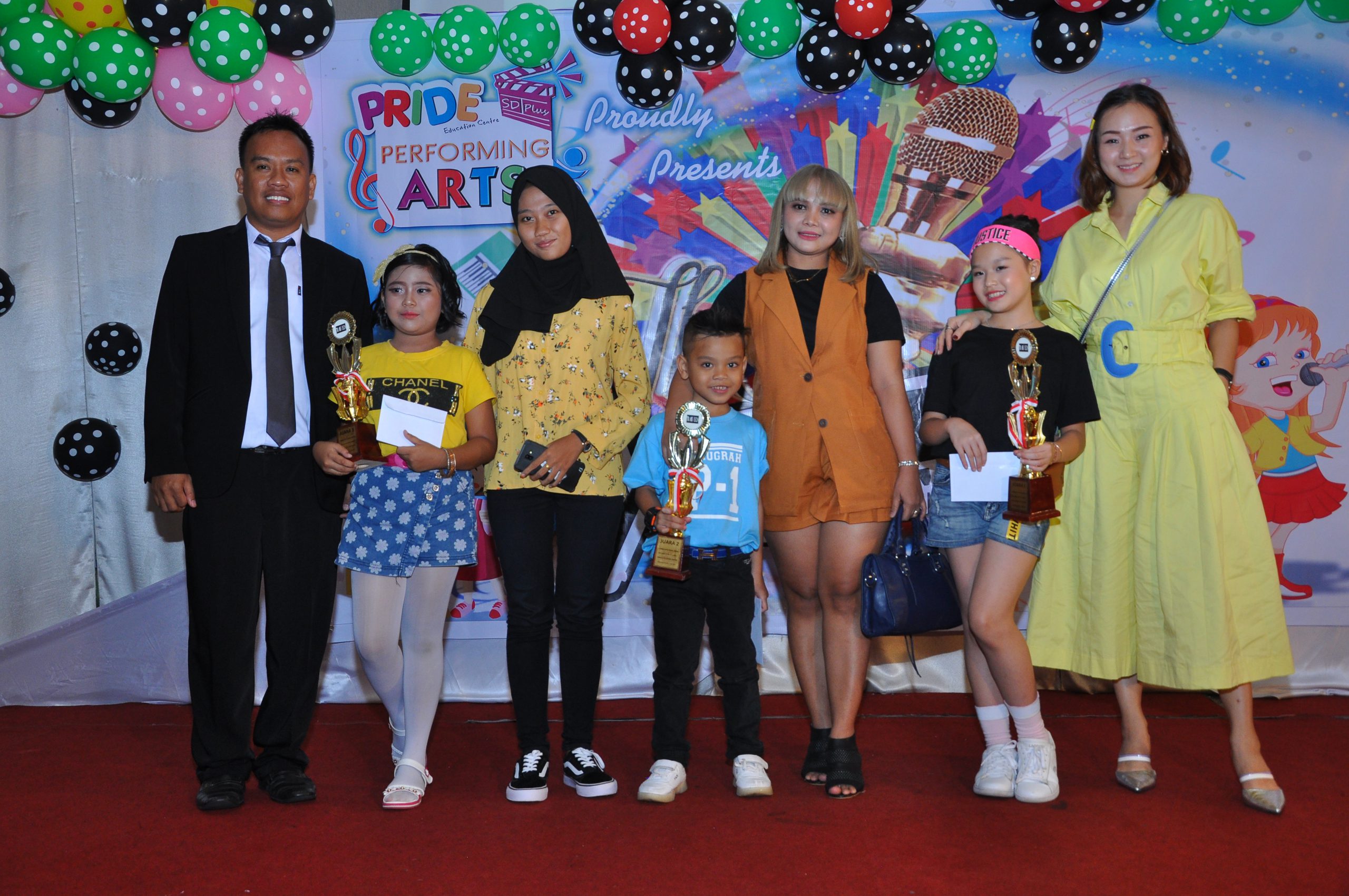 112 Siswa Pride Plus dan Orangtua Ikuti Pentas Seni, Ada Lomba Bernyanyi Keluarga