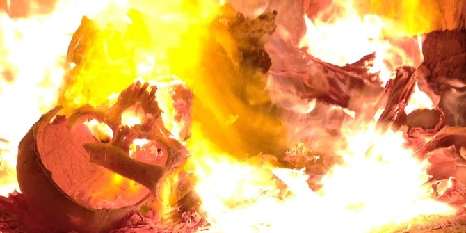 Ivo Boru Simbolon, Mahasiswi Pascasarjana Dibakar Mantan Pacar di Rumah Kost Ivo Boru Simbolon, Mahasiswi Pascasarjana Dibakar Mantan Pacar di Rumah Kost