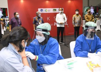Presiden Jokowi Tinjau Langsung, Vaksinasi Covid-19 Terhadap Wartawan