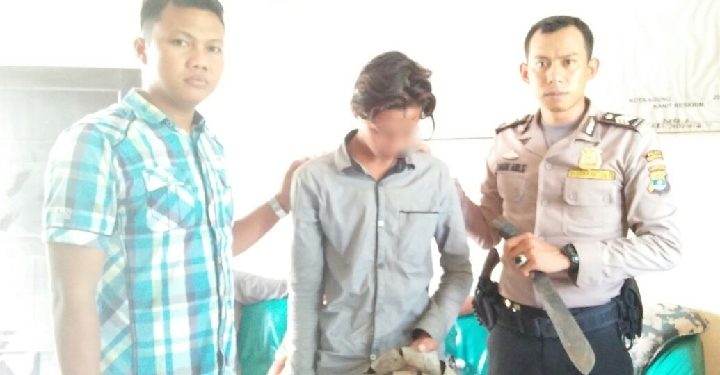 Seorang ABG Diamankan Polisi Usai Jual Kabel Telkom Seorang ABG Diamankan Polisi Usai Jual Kabel Telkom
