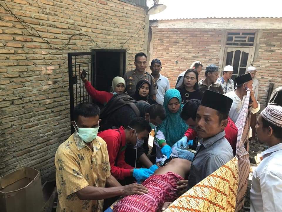 Rinto Harahap Dihabisi Abang Iparnya, Tangan Putus dan Ditemukan di Atas Meja Rinto Harahap Dihabisi Abang Iparnya, Tangan Putus dan Ditemukan di Atas Meja