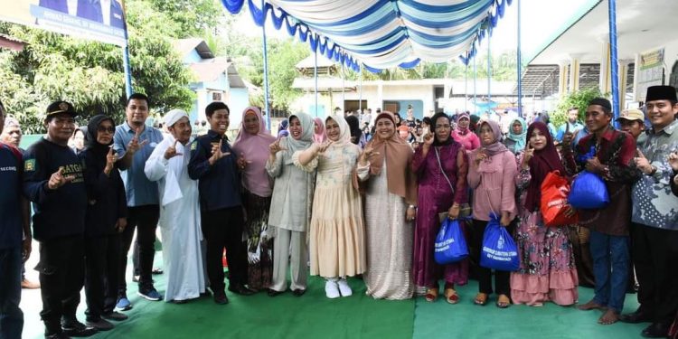 Hadiri Khitanan Massal Karang Taruna Langkat, Nawal Lubis Harapkan Pemuda jadi Pelopor Kemajuan Daerahnya