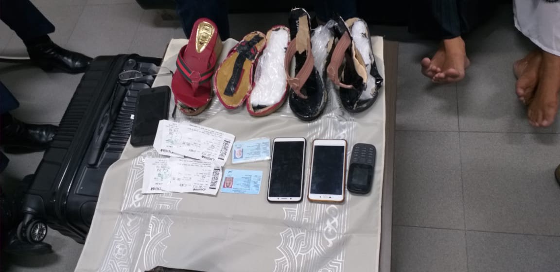 Mertua dan Menantu Kompak Bawa Narkoba, Diciduk di Bandara Kualanamu Mertua dan Menantu Kompak Bawa Narkoba, Diciduk di Bandara Kualanamu