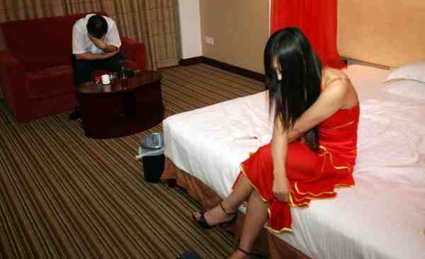 Usai Ikut Tes CPNS di Tapteng, Guru Honor Digrebek Bersama Pacar di Hotel Usai Ikut Tes CPNS di Tapteng, Guru Honor Digrebek Bersama Pacar di Hotel