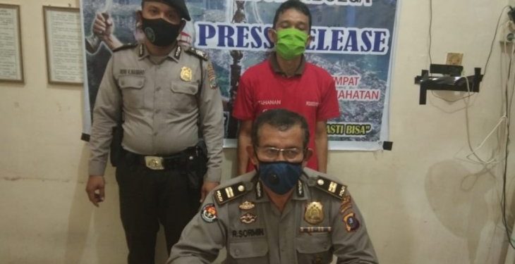 Unggah Foto Pacarnya Tanpa Busana di FB, Pria Ini Dipolisikan
