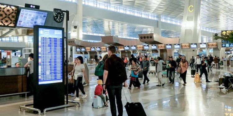 Menparekraf Minta Masyarakat Ikuti Anjuran Pemerintah Soal Larangan Mudik