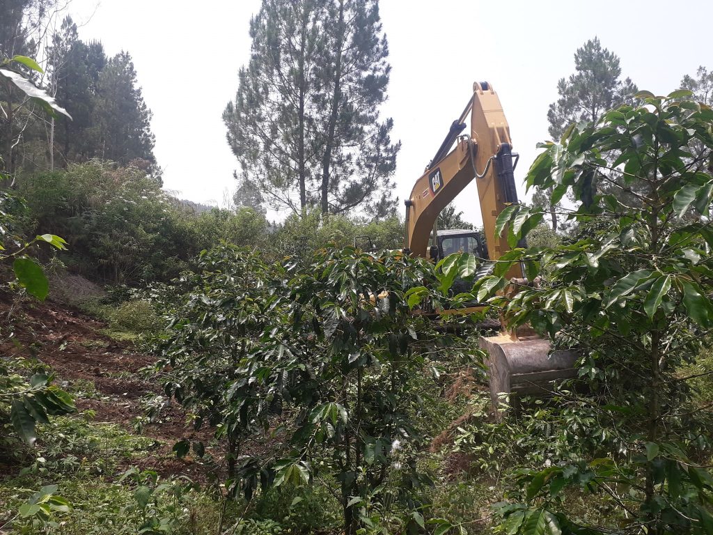 Pengembangan Wisata Danau Toba Makan Korban, Warga-Aparat Bentrok