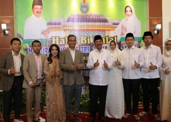 Tiba di Rumah Dinas Gubernur, Sihar Disambut Tengku Erry dengan Senyum