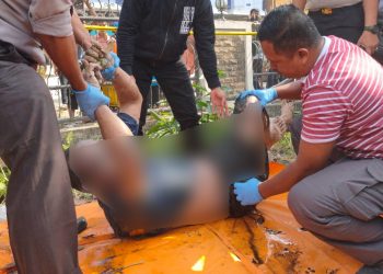 Putri Sinaga, Petugas Kebersihan di Pekanbaru Temukan Mayat di Parit