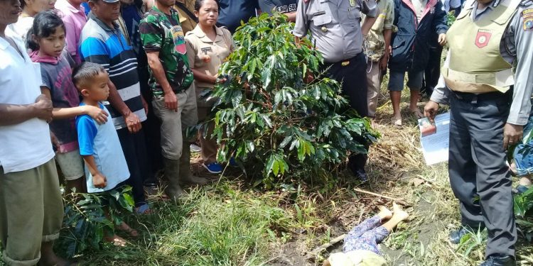 Empat Hari Sejak Meninggalkan Rumah, Rosliana Ditemukan Tewas Di Perladangan Empat Hari Sejak Meninggalkan Rumah, Rosliana Ditemukan Tewas Di Perladangan