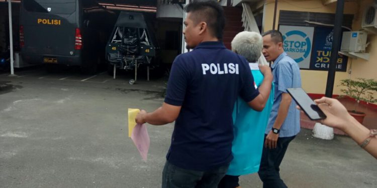 Dilaporkan Cabuli Dua Anak di Bawah Umur, Kakek Ujur ini Diringkus Polisi Dilaporkan Cabuli Dua Anak di Bawah Umur, Kakek Ujur ini Diringkus Polisi
