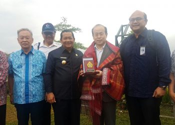 Dubes China Kunjungi Samosir,  Danau Toba