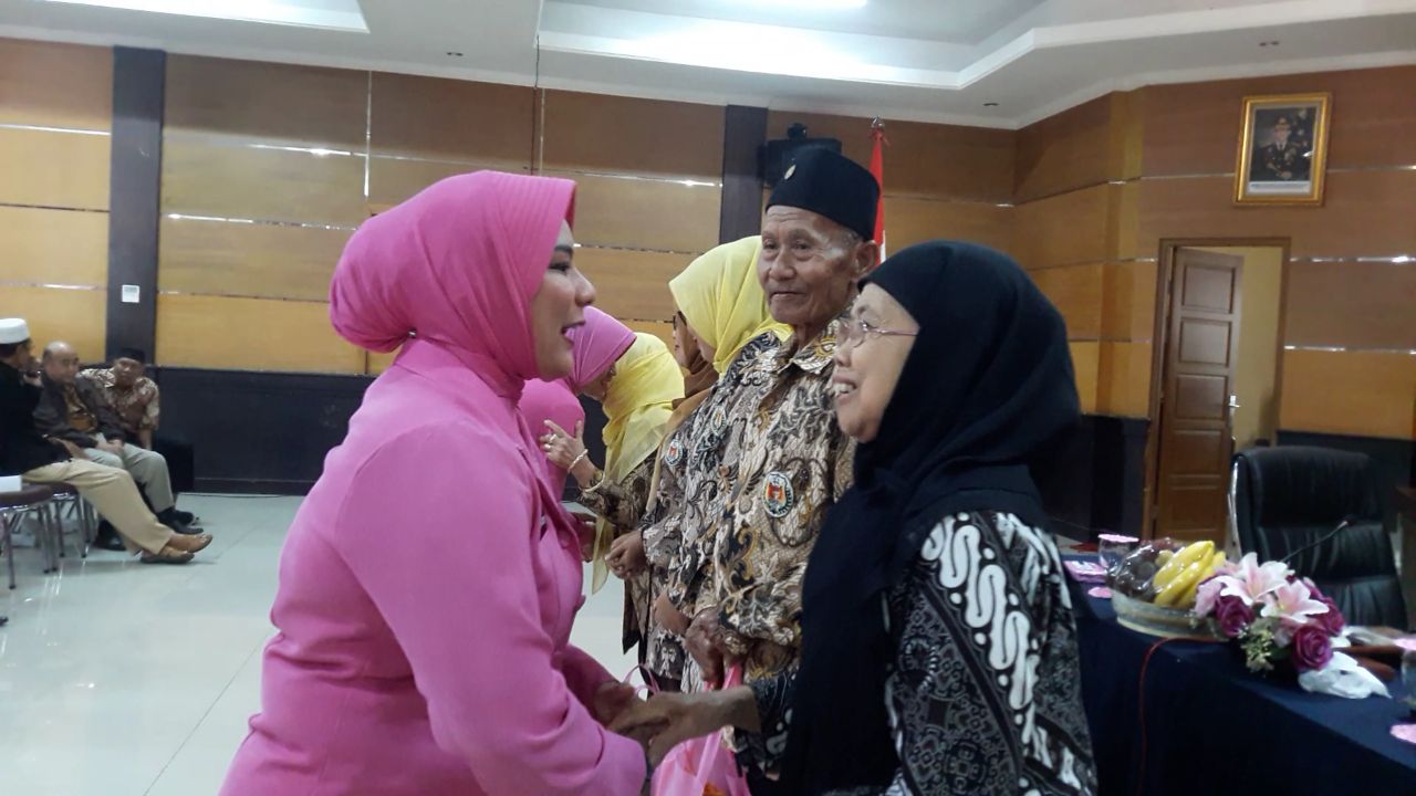 Giat Rutin Bhayangkari Cantik di Akhir Pekan...
