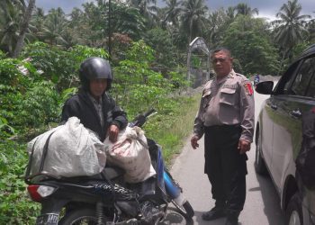 Tegakkan Perbub, Polsek Lolowau Amankan 2 Jerigen Tuak