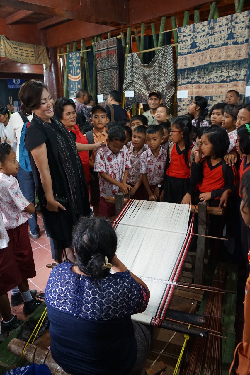 Pameran Ulos dan Tenun Nusantara 2018 di Tiga Lokasi Bonapasogit