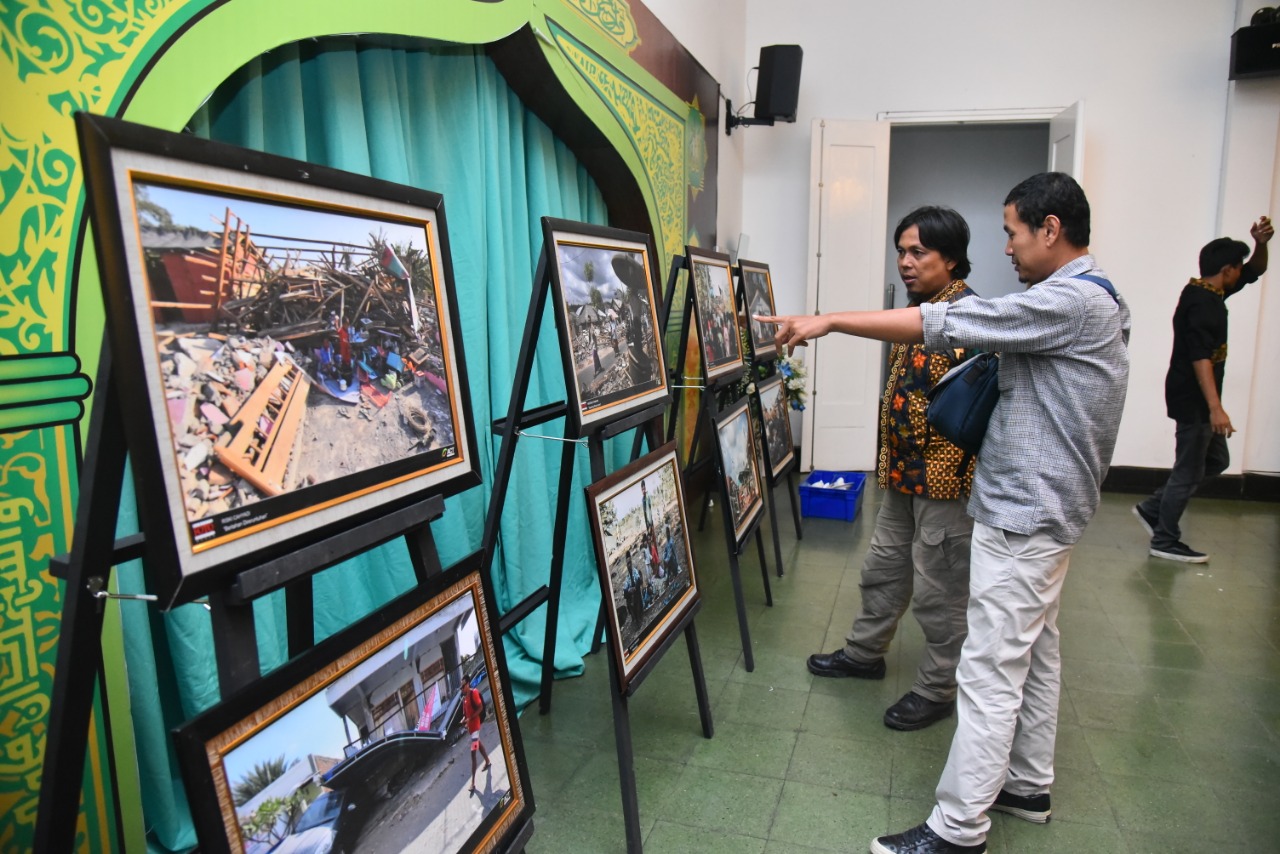 Hasil Lelang Foto Karya PFI Medan Untuk Korban Bencana Palu Tembus Angka 400 Juta