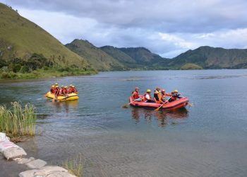 Kemenpar Kembangkan Potensi Aek Silang di Lembah Bakkara 