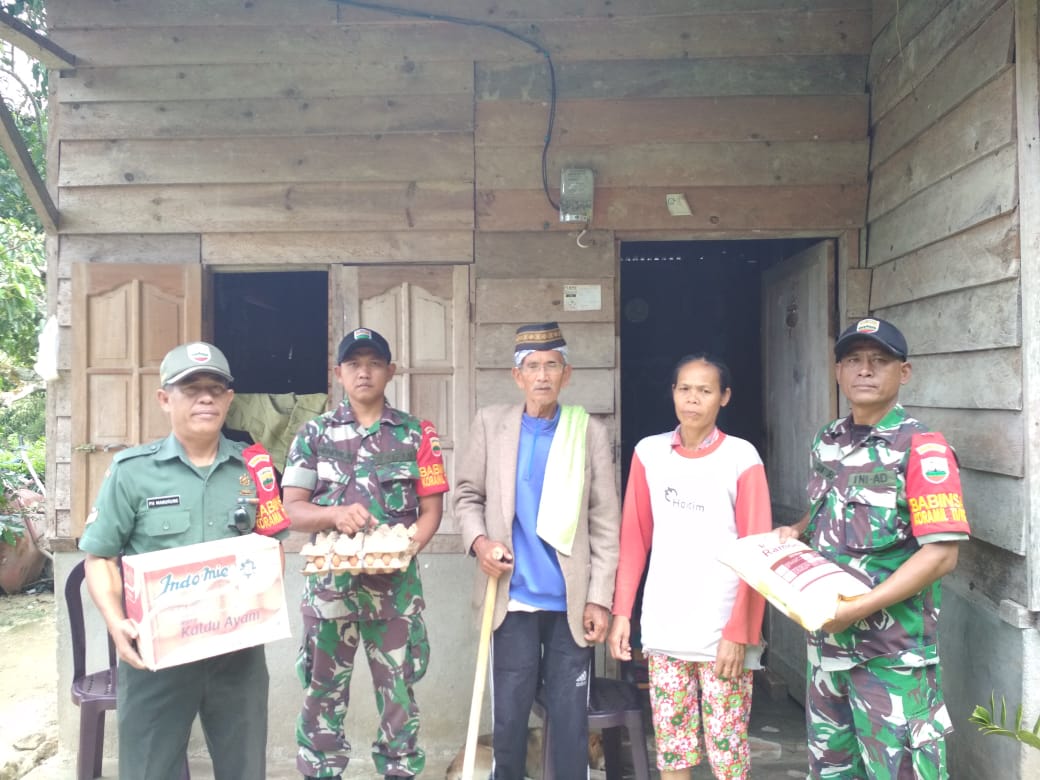 Koramil 11/Parapat Kunjungi Rumah Veteran Koramil 11/Parapat Kunjungi Rumah Veteran
