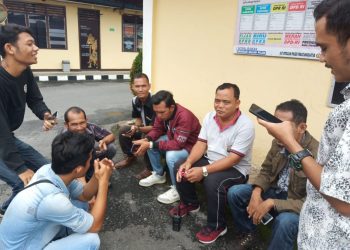 Santer Isu Korban Penganiayaan "86" Sejumlah Awak Media Datangi Polres Siantar