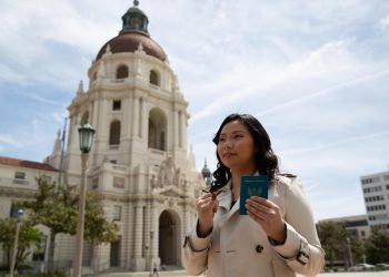 Livi Zheng, Produser Film Hollywood Nyoblos di Los Angeles