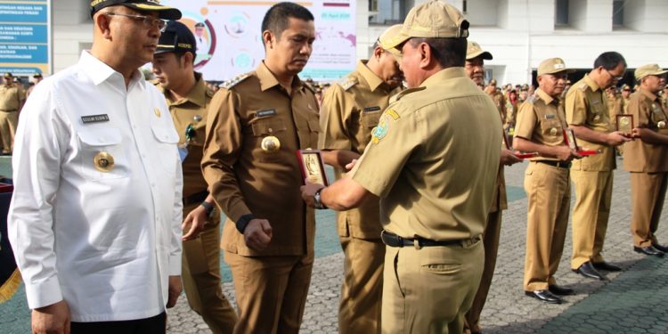 Siantar dan 7 Kabupaten/Kota di Sumut Terima Penghargaan LPPD Siantar dan 7 Kabupaten/Kota di Sumut Terima Penghargaan LPPD