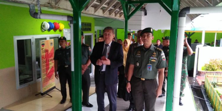 Tim KARS Survei Akreditasi Rumah Sakit Tentara, SNARS Edisi l Tim KARS Survei Akreditasi Rumah Sakit Tentara, SNARS Edisi l