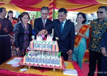 Rayakan Paskah 2019 Hilarius Duha Ajak Masyarakat Membangun Nisel