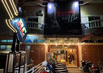 Rock's Coffie Tongkrongan Mewah Harga Bersahabat