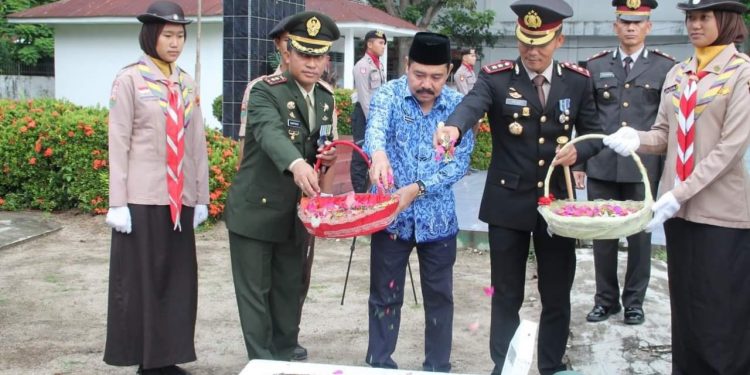 Peringati HKN Ke-111 di Labuhan Batu, Dandim dan Kapolres Ajak Masyarakat Bangkit Bersatu Peringati HKN Ke-111 di Labuhan Batu, Dandim dan Kapolres Ajak Masyarakat Bangkit Bersatu