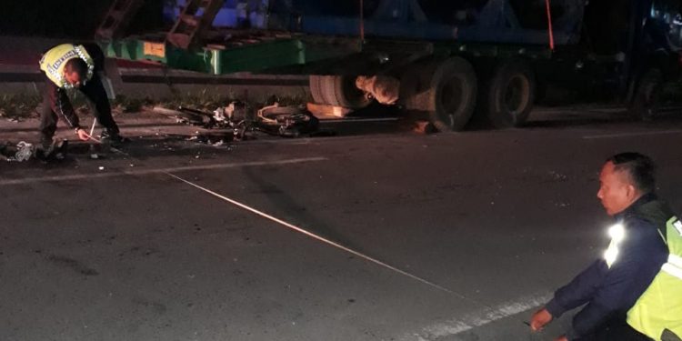 Berboncengan Sepedamotor, Lambok Hutauruk dan Marhusor Hutabarat Tewas