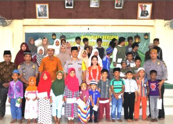 Keluarga Besar Polres Nisel Buka Puasa Bersama Anak Yatim