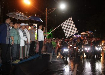 Kapolres Siantar Ikut Melepas Peserta Pawai Takbir Keliling
