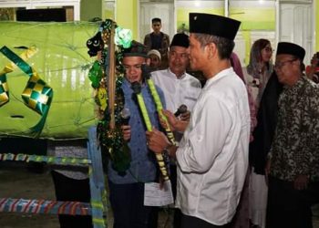 Pukul Bedug, Bupati Nisel Buka Pawai Malam Takbiran