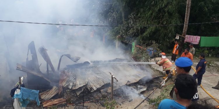 Besok Lebaran Tapi Tak Dikasih Uang, Udin Bakar Rumah Bapaknya Besok Lebaran Tapi Tak Dikasih Uang, Udin Bakar Rumah Bapaknya