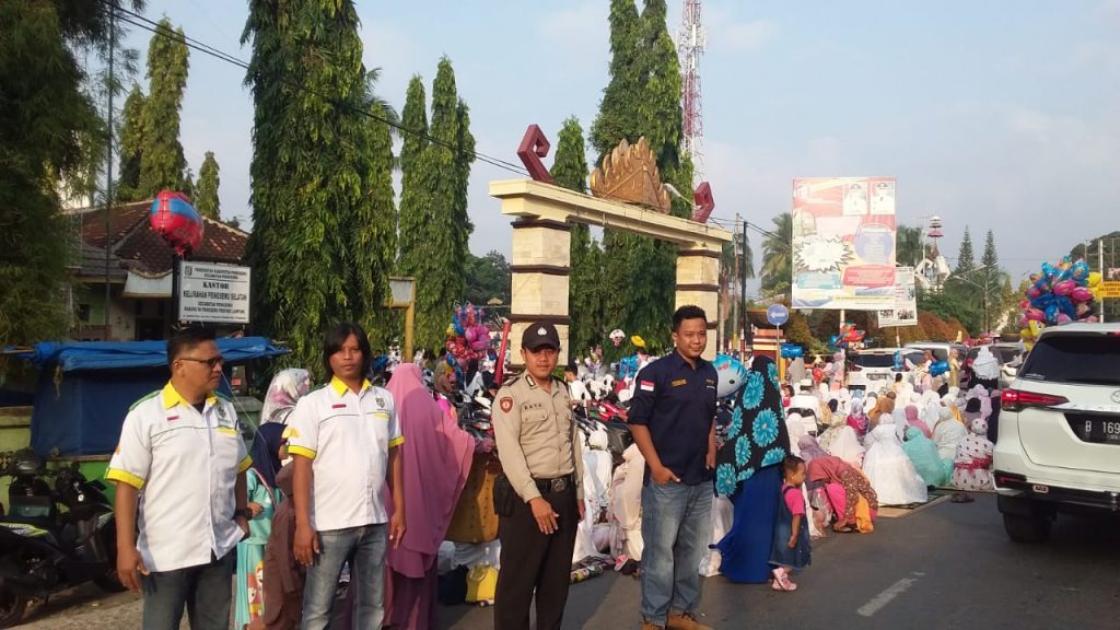 Indahnya Negeriku, Pemuda Katholik dan Kristen Ikut Amankan Sholat Idul Fitri