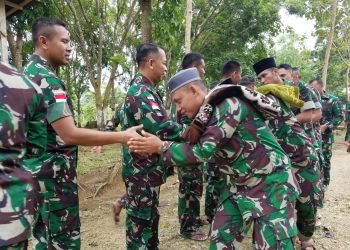 Demi NKRI, Prajurit Satgas Yonif 126/ Kala Cakti Rela Rayakan Idul Fitri di Perbatasan