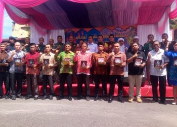 Gelar Halal Bi Halal, Kapolres Siantar Beri Penghargaan Kepada Tokoh Agama dan Tokoh Masyarakat