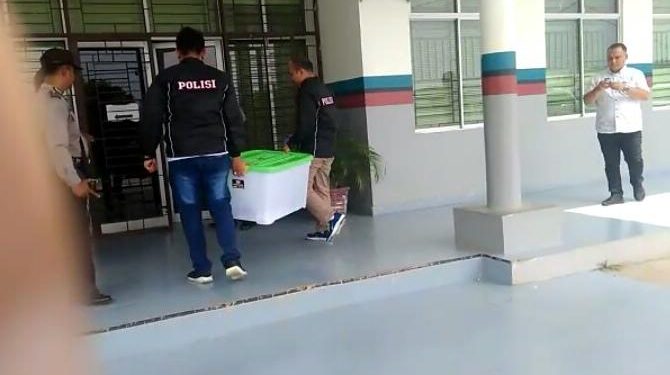 Giliran Kantor BPKAD Labusel dan Labura Digerebek Poldasu, Wildan dan Haji Buyung Sudah Diperiksa Giliran Kantor BPKAD Labusel dan Labura Digerebek Poldasu, Wildan dan Haji Buyung Sudah Diperiksa