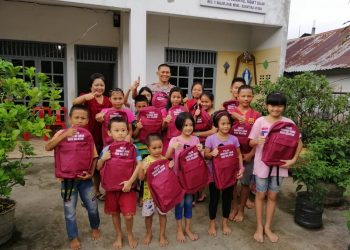 Kapolres Nisel Salurkan Bansos ke Panti Asuhan Lainisora 