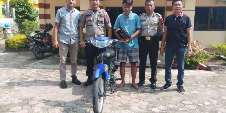 Tersangka Pencuri Sepedamotor dari Mesjid, Diringkus Polsek Padang Hilir Tersangka Pencuri Sepedamotor dari Mesjid, Diringkus Polsek Padang Hilir
