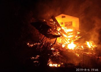 Usai Senam Lansia, Peserta Lihat Perumahan Guru Terbakar di Tobasa