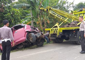 Yamaha Vega Ditabrak Mobil APV, Febri Siahaan dan Horas Simanjuntak Tewas