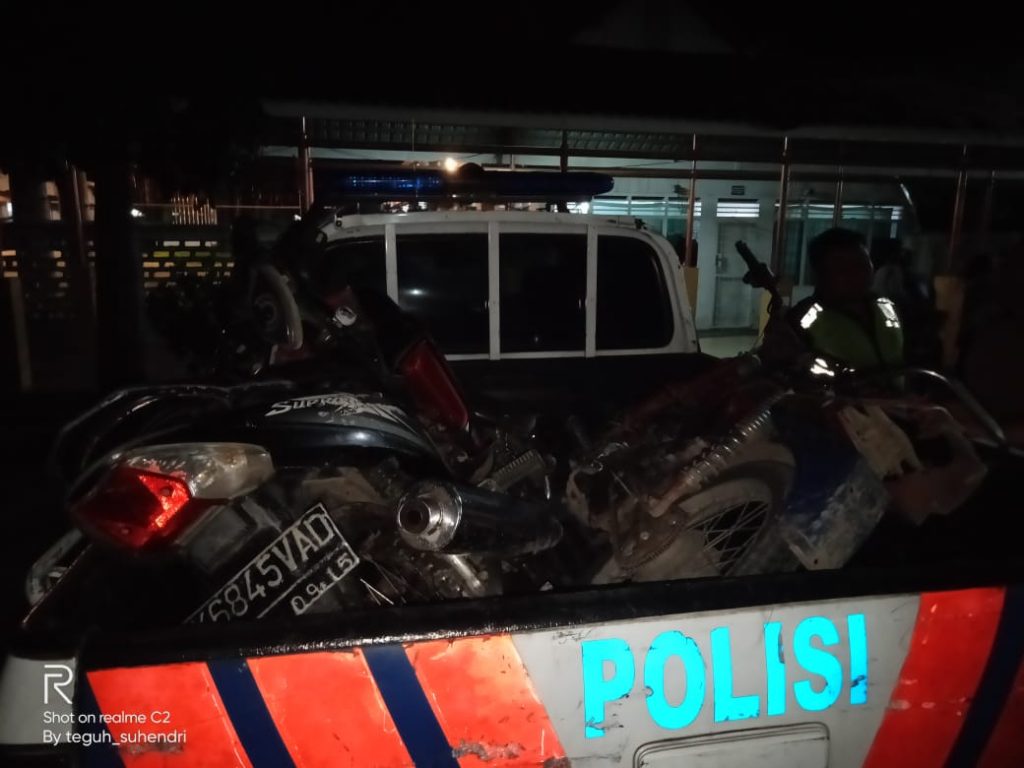 Bapak 6 Anak Tewas Ditabrak Siswa SMP Pengendara Sepedamotor di Simalungun Bapak 6 Anak Tewas Ditabrak Siswa SMP Pengendara Sepedamotor di Simalungun