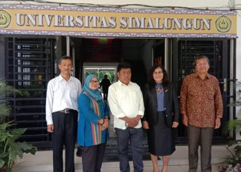 Tumbur Napitupulu & Rektor USI Bahas Permasalahan di Simalungun